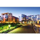  INVO OP 47-L-GR lámpa E27  Cikkszám: 29171 Logo KANLUX  A Kanlux INVO OP egy kültéri lámpacsalád, mely talajra szerelhető és oldalfali elemeket tartalmaz. Használhatja kedvenc színhőmérsékletét, mivel a Kanlux INVO lámpatestekben cserélhető az E27 f