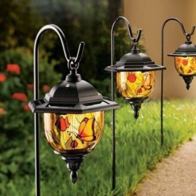   Union Knights Tiffany földbe szúrható napelemes kerti lámpa csomagok